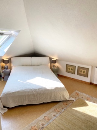 Anzeigenbild: Helle 2er WG mit Arbeitszimmer / Wohnzimmer