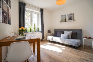 Ab Sofort! Saniertes 1-Zimmer Apartment mit Fensterbad