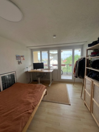Anzeigenbild: helles 13m2 Zimmer in 5er WG zur Zwischenmiete