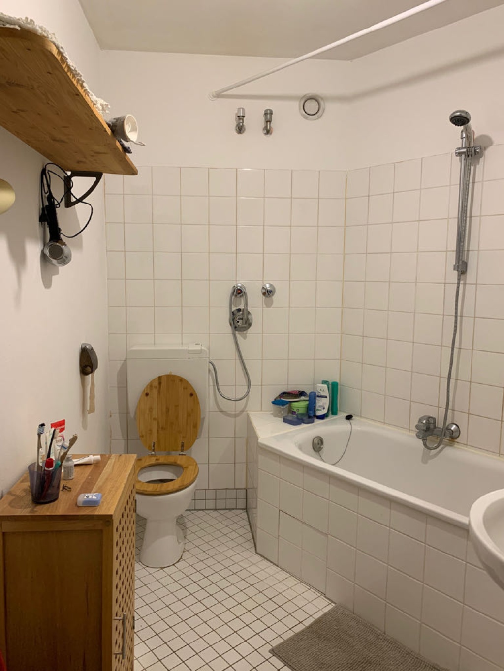 WG-Zimmer Moabit Dreysestraße - WC