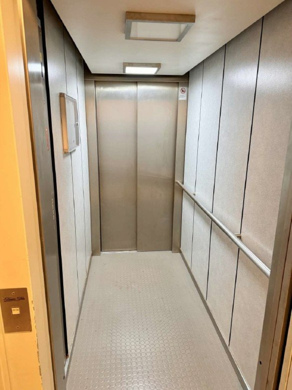 Moeblierte 1-Zimmer-Wohnung mit Terrasse im Hechtviertel / Dresden-Neustadt – Johann-Meyer-Straße 11, 1097 Dresden Leipziger Vorstadt – Vorschaubild 12