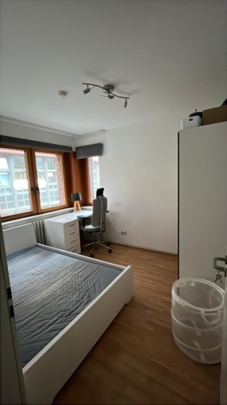 Anzeigenbild: Superschönes möbliertes Zimmer in 5er Wg
