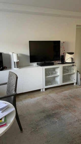 Anzeigenbild: Neuer Preis! wunderschöne 2 Zimmer Souterrain an EINE Studentin zu vermieten
