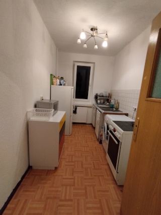 Anzeigenbild: 2-Zimmer-Wohnung möbilierte mit Balkon zur Zwischenmiete