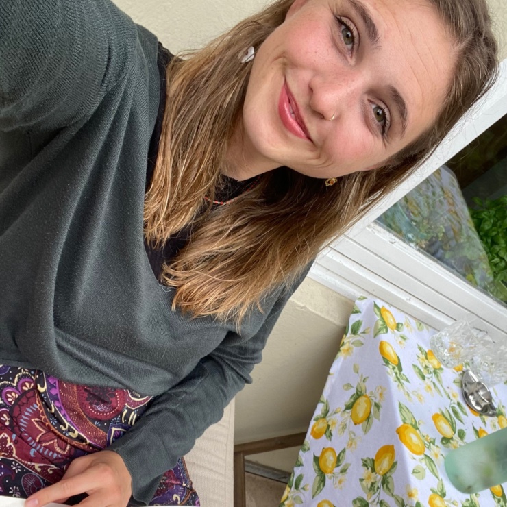 Ad image: I'm looking for a 1-2 room apartment :)