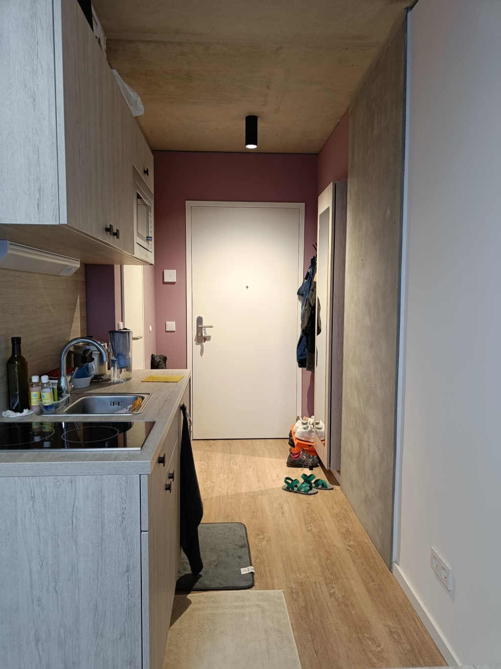 SUBLET - 5th August 2026 - 25th September 2026 - With possibility of contract takeover