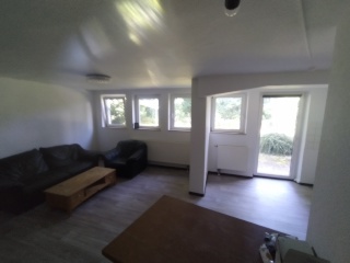 Anzeigenbild: Neu renovierte 2,5-Zimmer-Wohnung (Nähe Hochschule)