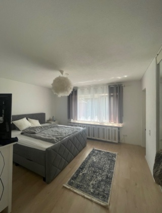 Anzeigenbild: Großes WG Zimmer - Mädels WG