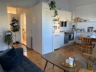 Anzeigenbild: Helle 2-Zimmer Dachgeschosswohnung zur Zwischenmiete