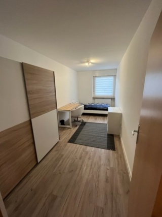 Anzeigenbild: möbliertes WG-Zimmer inkl. Strom und Internet