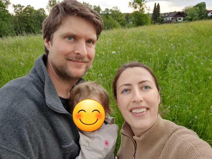 Imagen del anuncio: Familia joven buscando alquiler intermedio durante la renovación