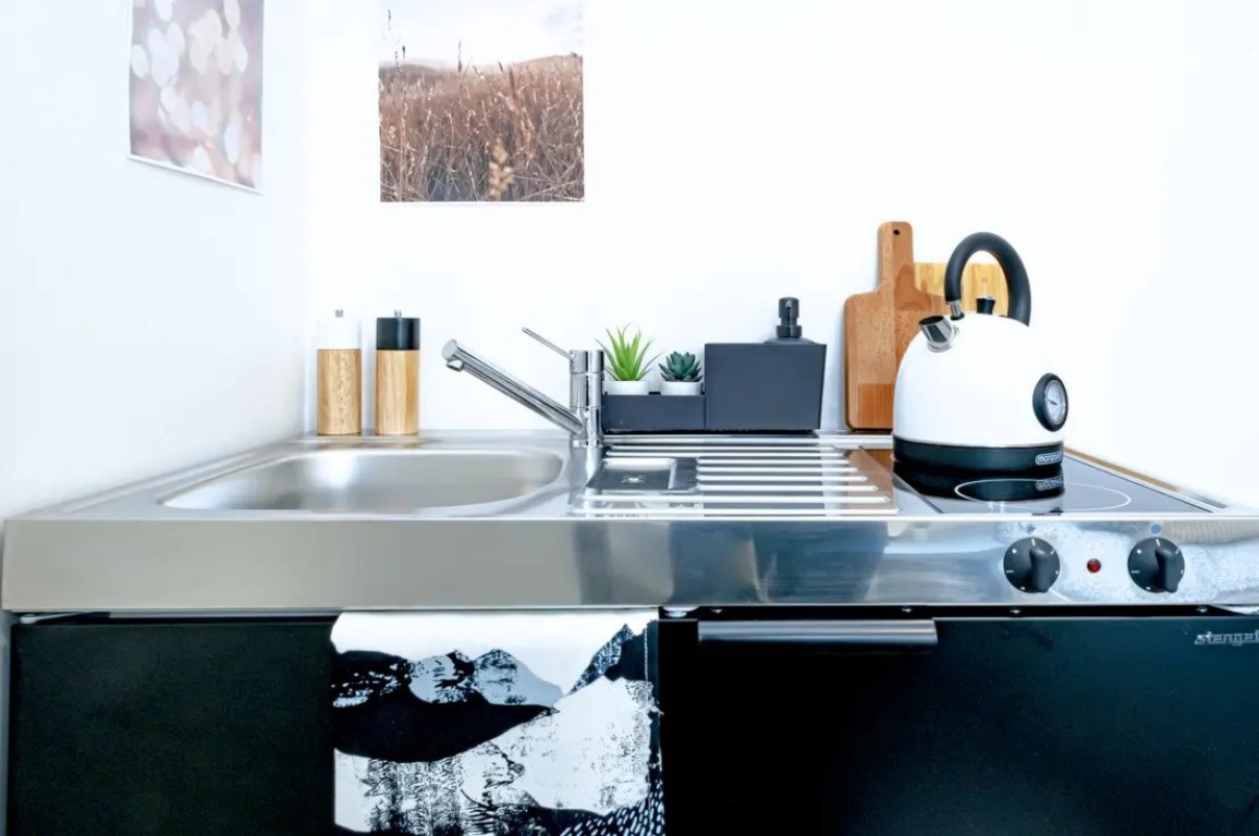 Home & Co – Easy Living | Möbliertes All-Inclusive Wohnen Home & Co – Easy Living | Möbliertes All-Inclusive Wohnen – Nauheimer Straße 78, 70372 Stuttgart Bad Cannstatt – Vorschaubild 2