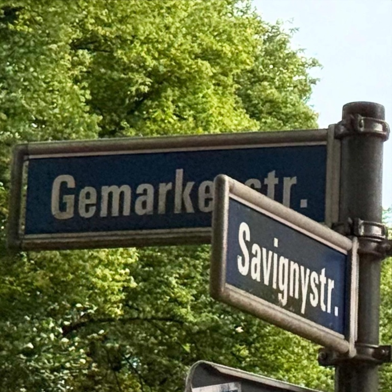 Apt. SunnySide: 1-Zimmer Wohnung mit großem Balkon / Pauschalmiete (all-in) – Savignystraße 30, 45147 Essen Holsterhausen – Vorschaubild 10