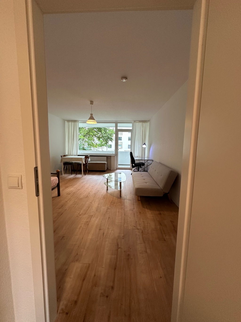Vollmöblierte Einzimmerwohnung in Bonn-Auerberg mit Balkon – ab November zu vermieten – Pariser Straße 50, 53117 Bonn Auerberg – Vorschaubild 5