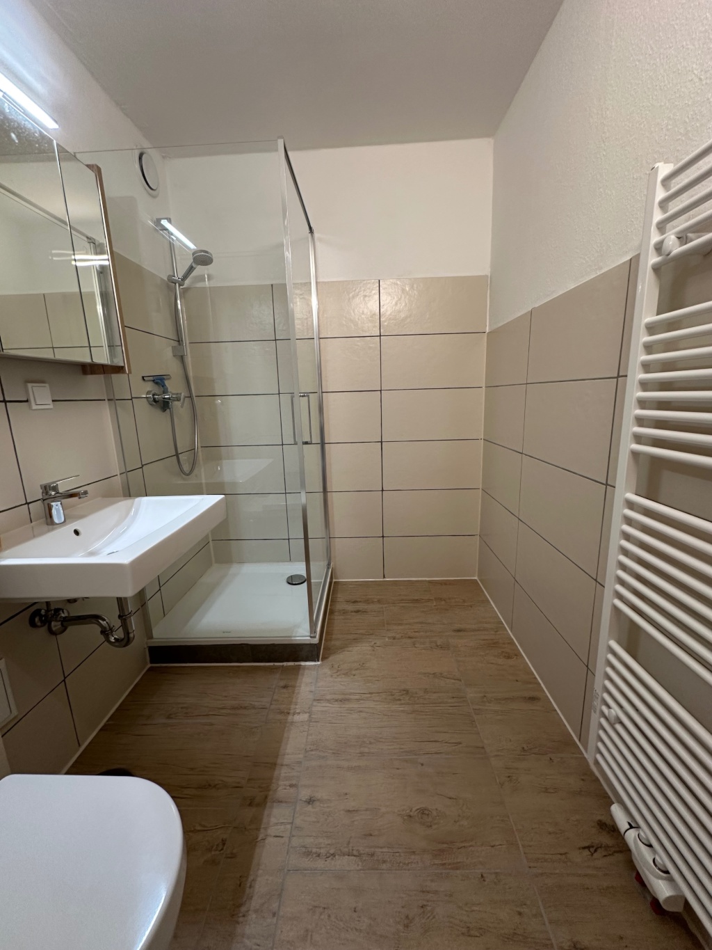 Vollmöblierte Einzimmerwohnung in Bonn-Auerberg mit Balkon – ab November zu vermieten – Pariser Straße 50, 53117 Bonn Auerberg – Vorschaubild 19