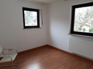 Anzeigenbild: 12m2 Zimmer in 3er WG in Dechsendorf - online Besichtigung 22.08. und/oder 23.08. vormittags - einfach melden
