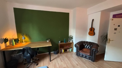 Ad image: WG rooms in large 4 WG in the clinic district