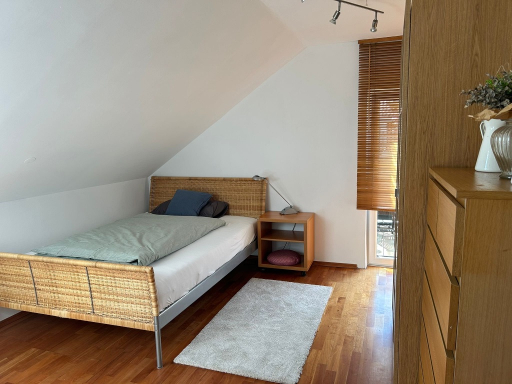Habitación en WG Schwabach Äußere Rittersbacher Straße 13 - WG Zimmer