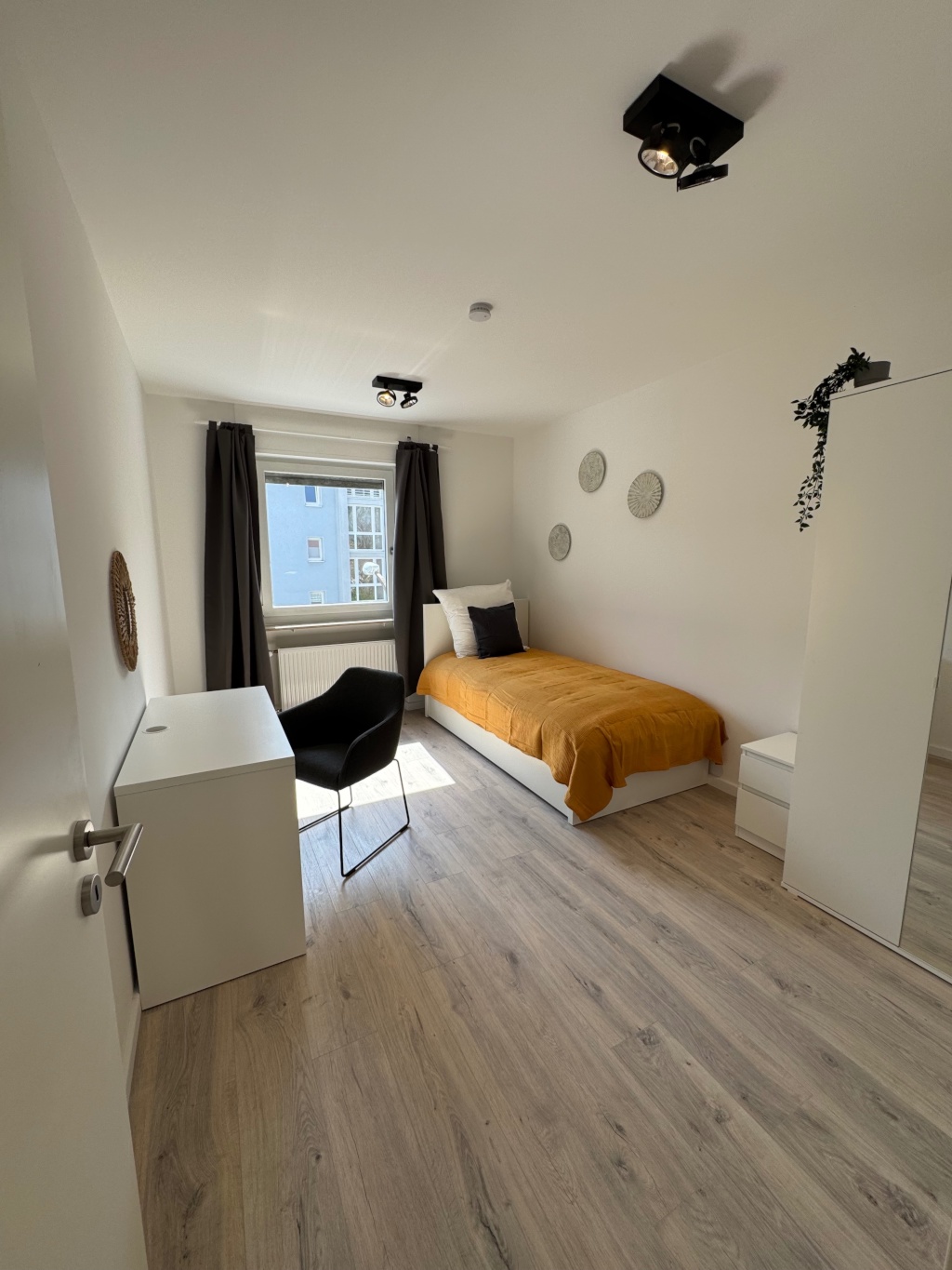 WG-Zimmer Bruck Neckarstraße  6 - Bild 2