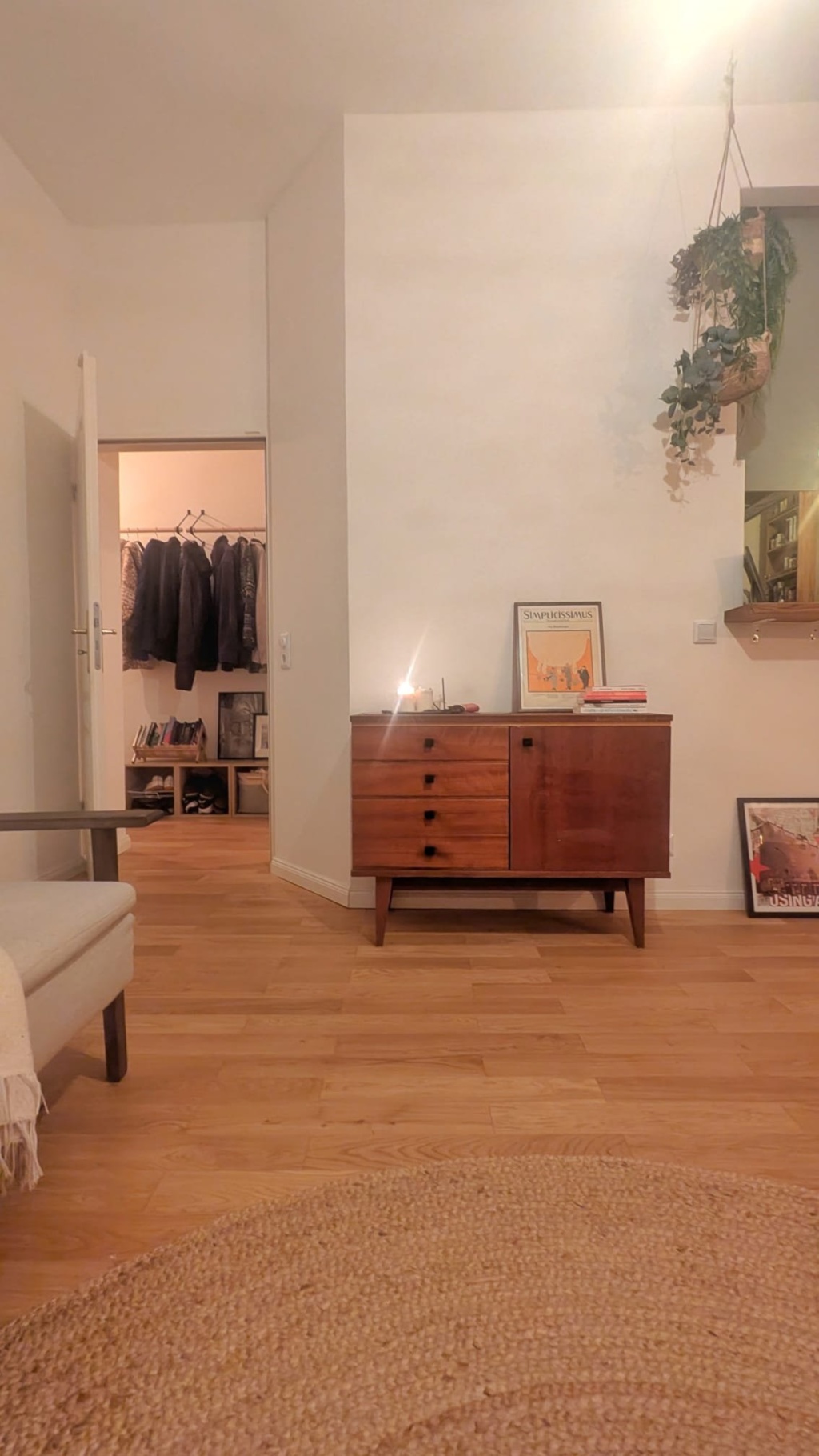 Gemütliches 2 Zimmer Apartment - Volkspark Friedrichshain (in der Nähe von Prenzlberg) Cozy 2 Room Apartment - Volkspark Friedrichshain (close to Prenzlberg) – Pintschstraße, 10249 Berlin Friedrichshain – Vorschaubild 2