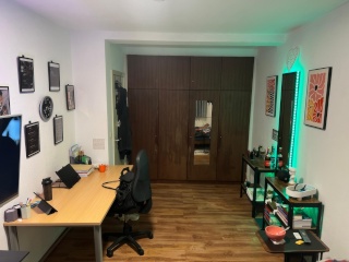 Ad image: "Spacious 18m² Room for Short-Term Sublet (1 Month)"