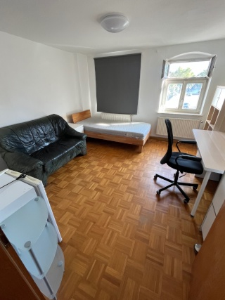 Anzeigenbild: Schönes WG-Zimmer (möbliert) im Sandgebiet für Studenten