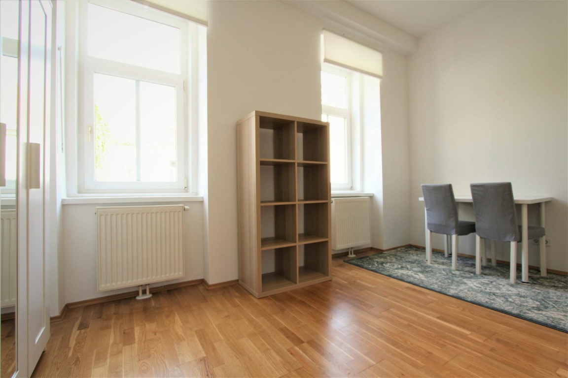 1 Room Flat Wien Simmeringer Hauptstraße - picture 5