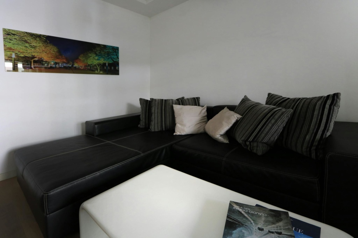 1 Room Flat Mitte Friedrichstraße - picture 4