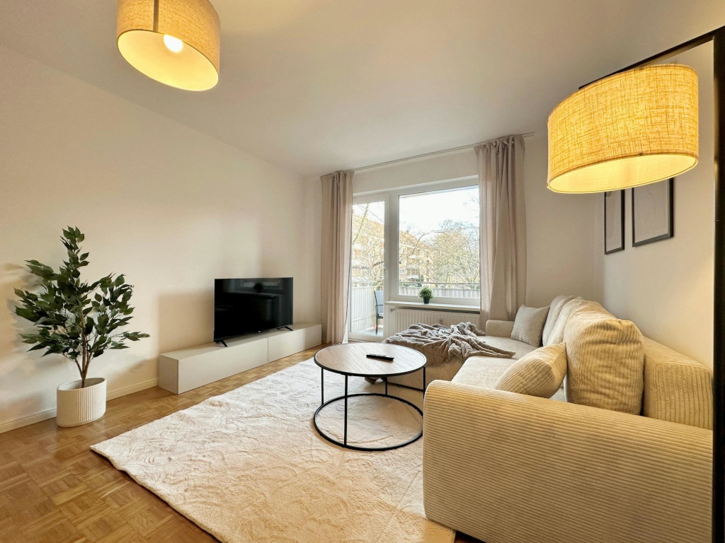 1 Room Flat Barmbek-Süd Gluckstraße - picture 2