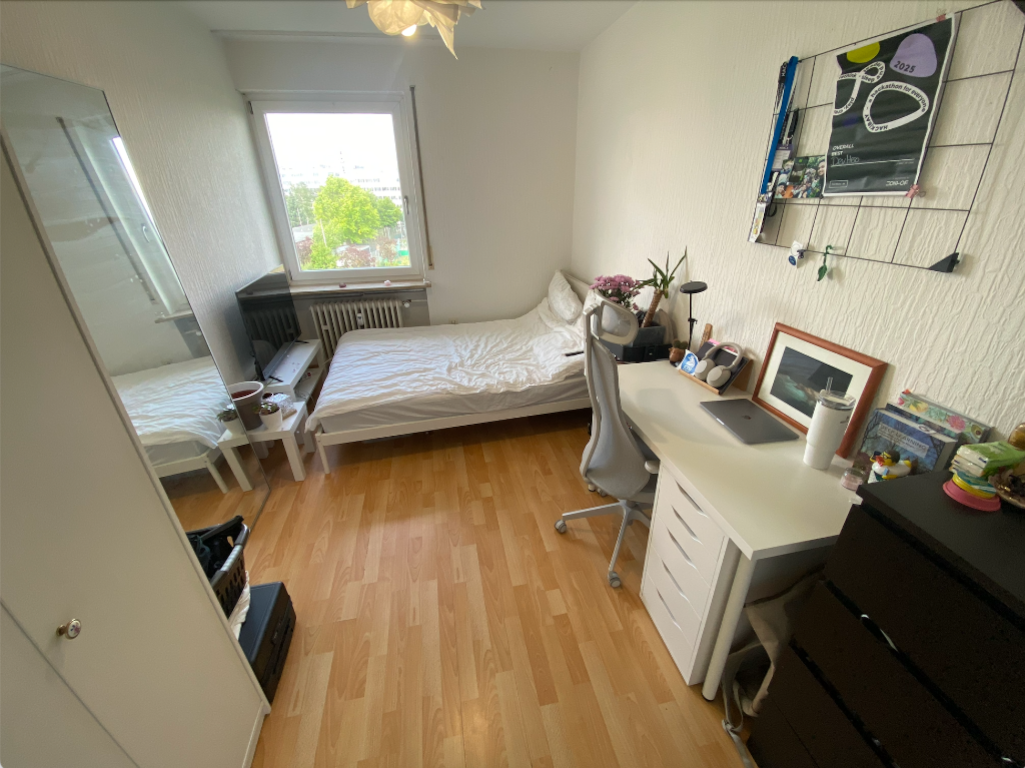 WG-Zimmer Bruck Buckenhofer Weg - Bild 1