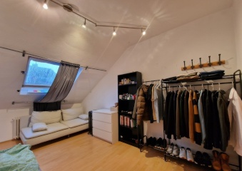Ad image: Furnished room in central 3er-wg To intermediate rental (October-December)