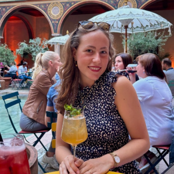 Ad image: Medical student looking for nice girl WG