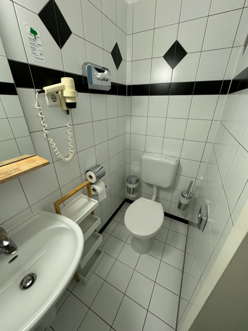 WG-Zimmer Berlin Pariser Straße - Bild 10
