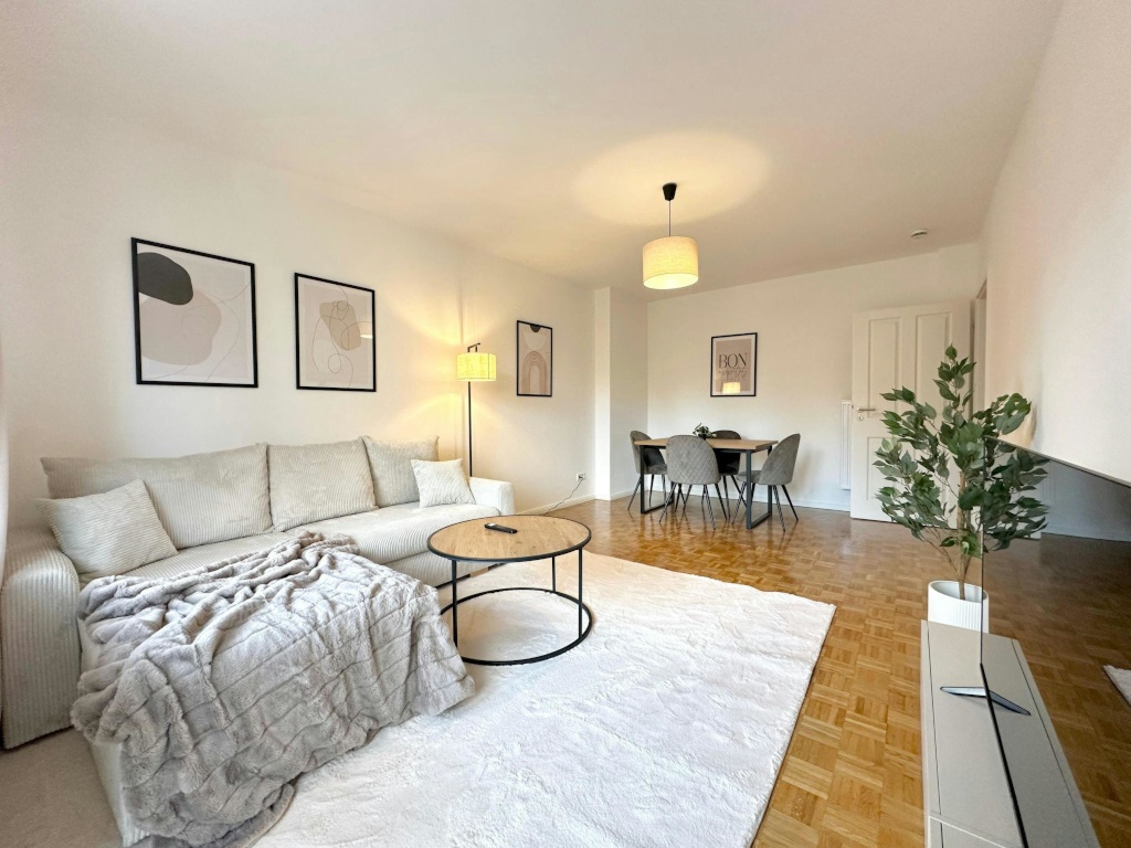 1 Room Flat Barmbek-Süd Gluckstraße - picture 1