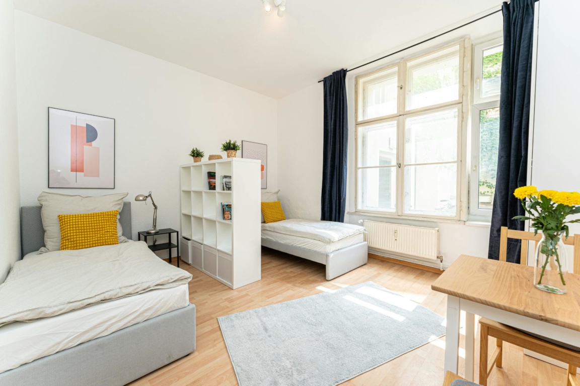 Flat Berlin Fehmarner Straße - picture 1