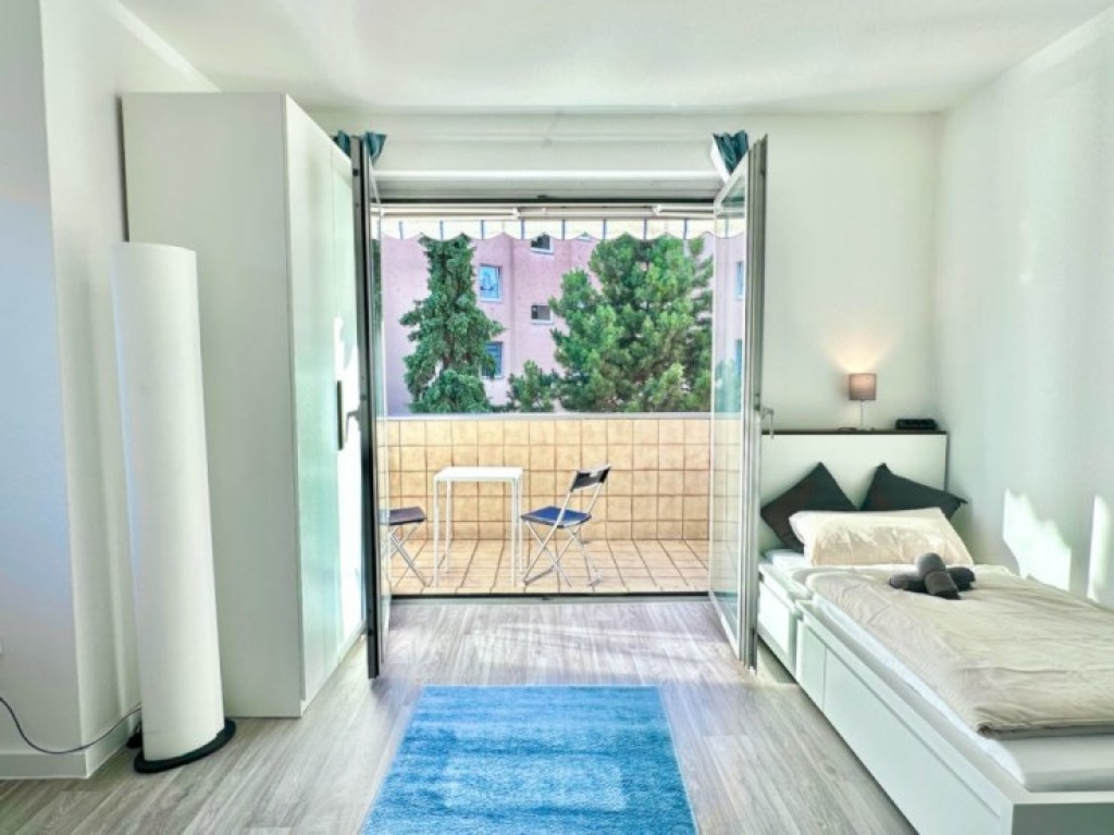 WG-Zimmer Charlottenburg-Wilmersdorf Friedrichsruher Straße 37A - Bild 2