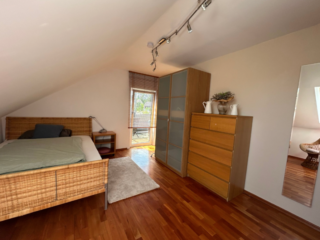 Habitación en WG Schwabach Äußere Rittersbacher Straße 13 - WG Zimmer