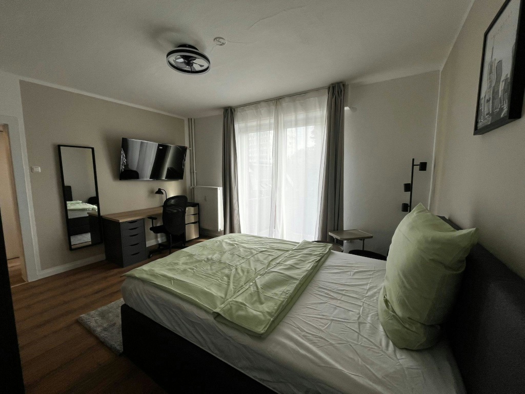 WG-Zimmer Bockenheim Robert-Mayer-Straße - Bild 1