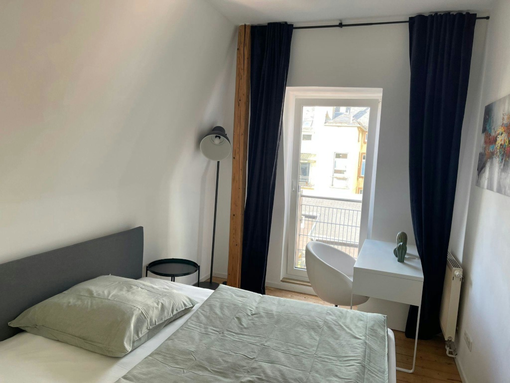 Flat Nordend-Ost Ingolstädter Straße - picture 2