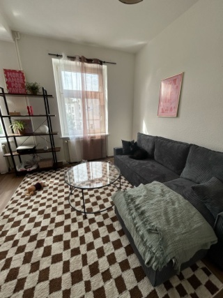 Anzeigenbild: Nachmieter ab dem 15.09: charmante 2 Zimmer altbau-Wohnung