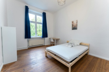 Ad image: Hermannstraße, Berlin
