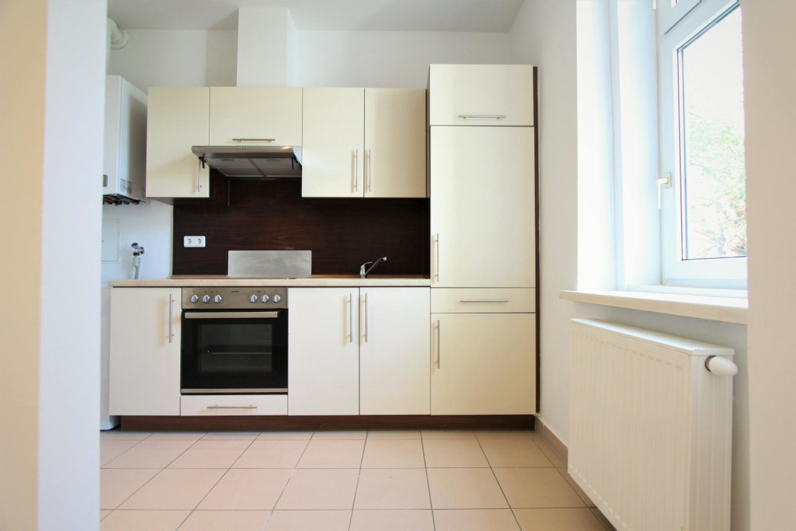 1 Room Flat Wien Simmeringer Hauptstraße - picture 2