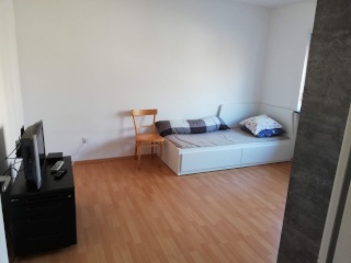 Anzeigenbild: Möbliertes privates Zimmer (2er WG) in der Nähe des Zentrums Schwetzingens - Optimal zur HS Rechtspflege / DHBW /Uni Mannheim / Uni Heidelberg / Walldorf / SAP, Decathlon, Corden, Welde, etc.