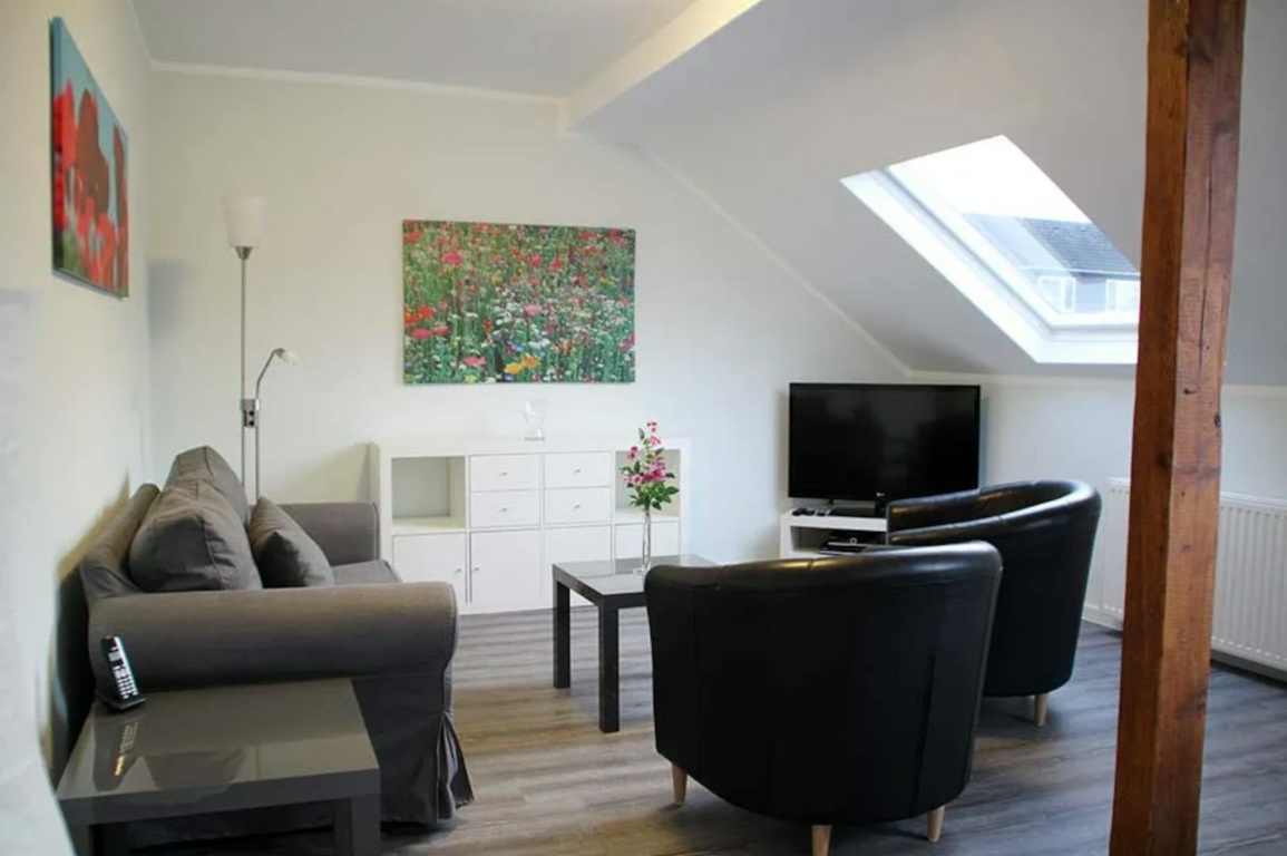 1-Zimmer-Wohnung Hubbelrath Lichtenbroicher Weg - Bild 2