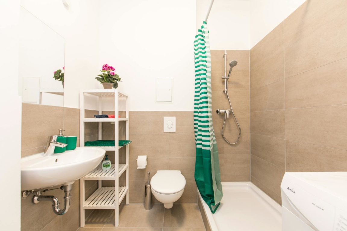 WG-Zimmer Neukölln Weigandufer - Bild 6