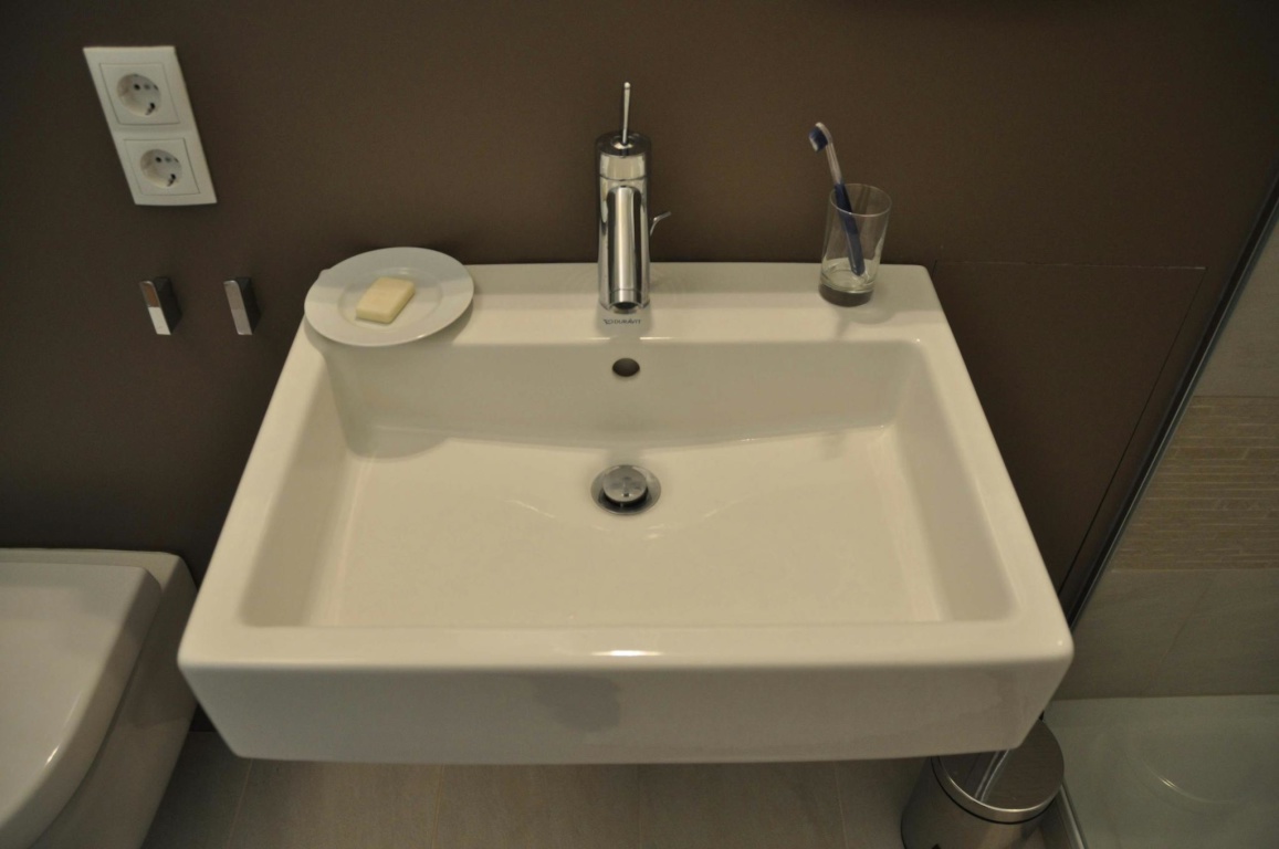 1 Room Flat Barmbek-Süd Karlstraße - picture 6