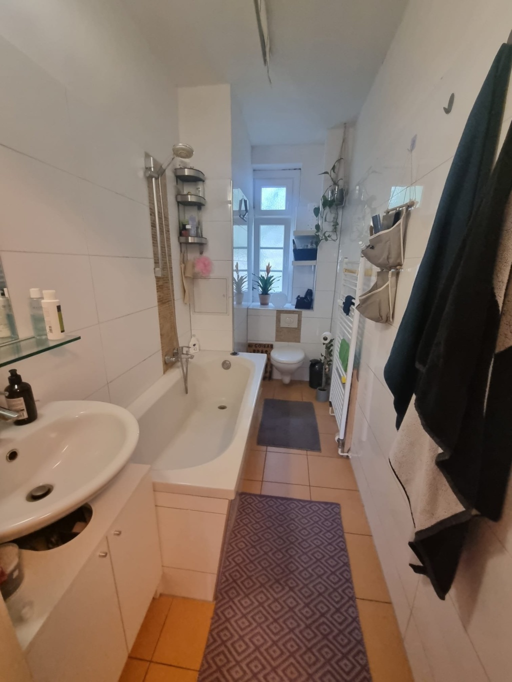 WG-Zimmer Reinickendorf Thurgauer Straße - Bathroom