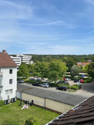 Imagen del anuncio: recientemente renovado apartamento DG de 2 habitaciones en Hildesheim / Marienburger Höhe - WG adecuado
