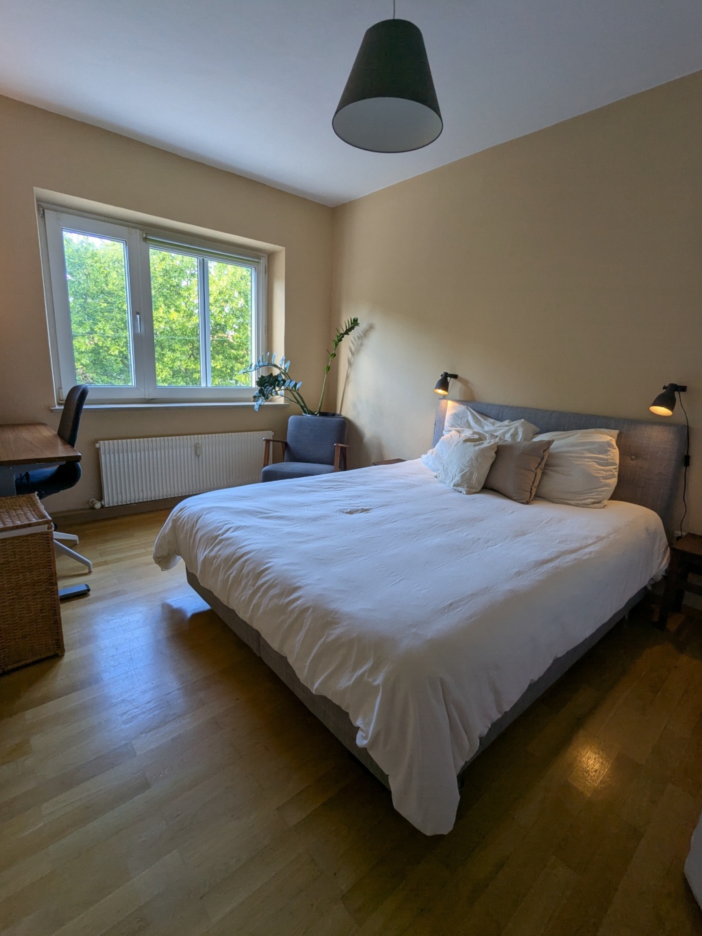 Möblierte 2 Zimmerwohnung mit Balkon zur Zwischenmiete (Maxvorstadt) – Lothstraße, 80797 München Maxvorstadt – Vorschaubild 3