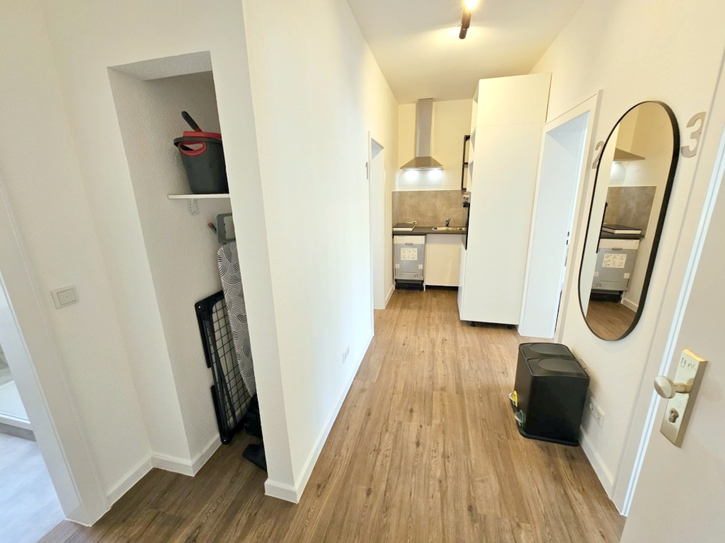 WG-Zimmer Ostend Röderbergweg  EGli 00 - Flur